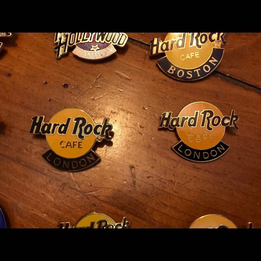 HARD ROCK CAFE PINS - Picture 3 of 5